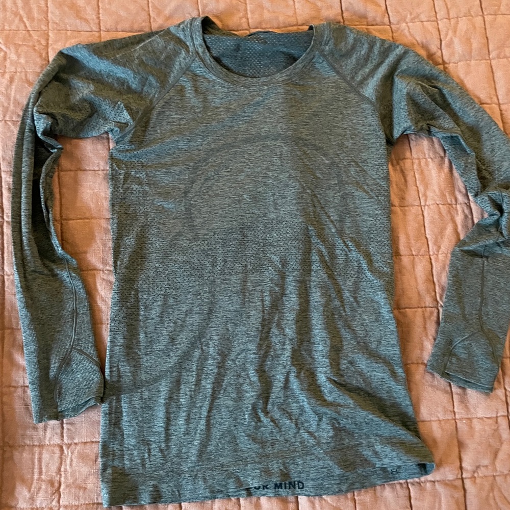 Women’s Lululemon Forest Green Long Sleeve Shirt
